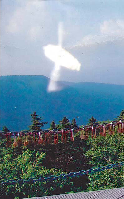 Photographer Wu Chunyan snapped this unidentified flying object in Fenghuang Mountain near Harbin, Heilongjiang province in early July. Watch this space as close encounters may occur