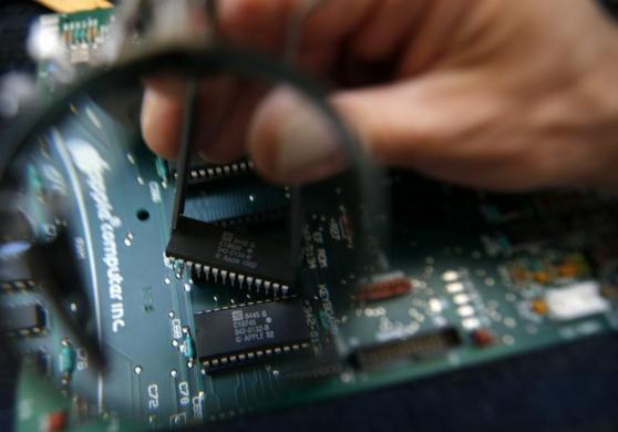 Happy 30th birthday to Apple Mac