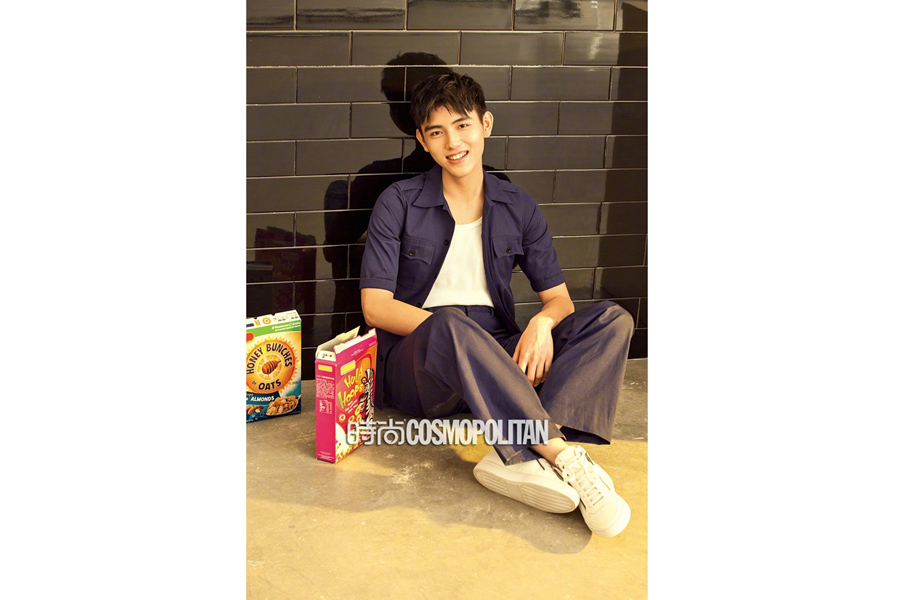 Rising star Chen Feiyu poses for fashion magazine