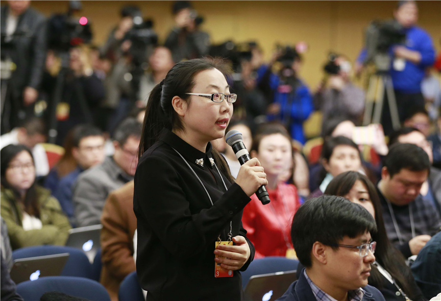 Minister of environmental protection gives press conference