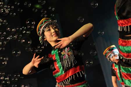 Female pilots to make debut in historic parade