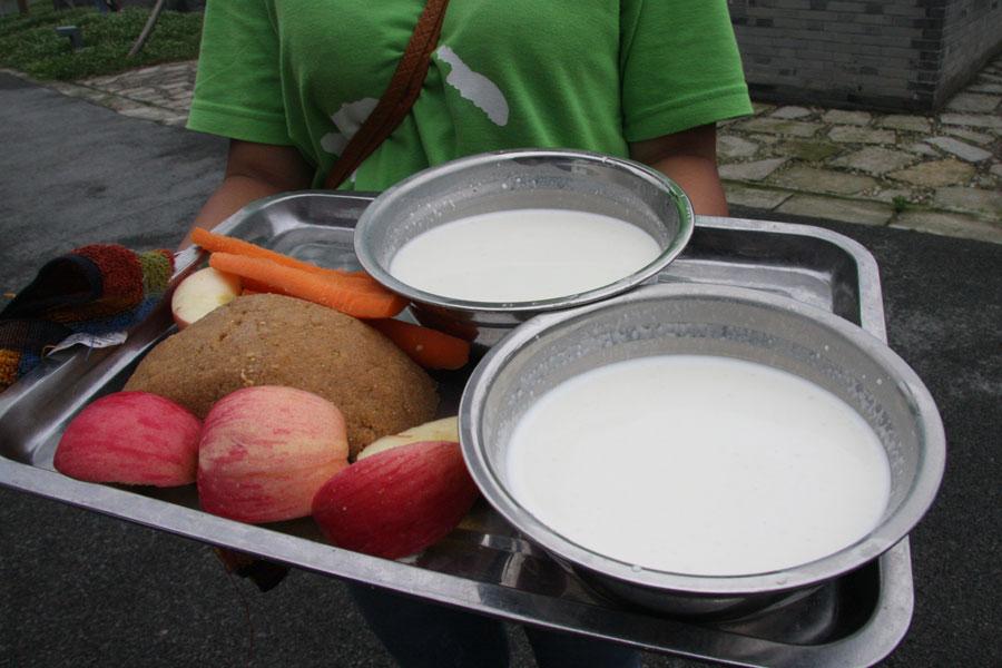 World's first panda hospital in Dujiangyan city