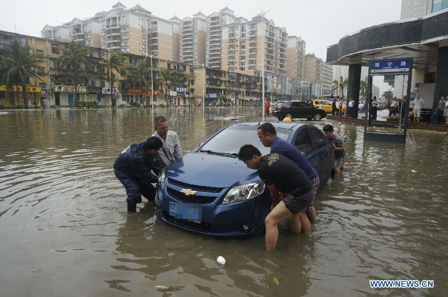 Typhoon Mujigae wreaks havoc in South China
