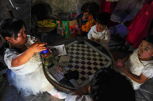 Kunming Dwarf Park: Empowering or discriminatory