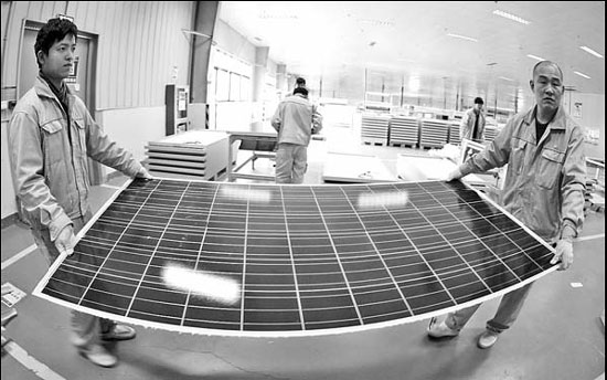 PV stocks rise after roller-coaster 2012