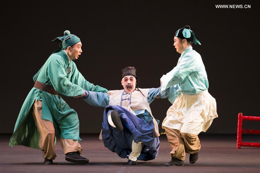 Peking opera staged in Mexico during 44th Int'l Cervantino Festival