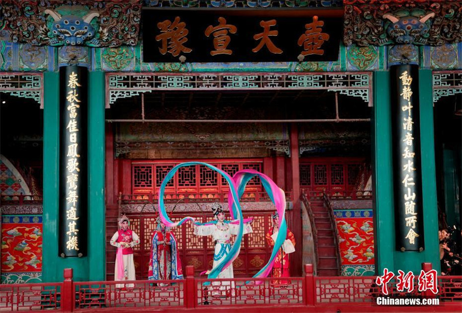 Opera house in Forbidden City reopens after renovation