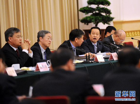 中央金融系統(tǒng)代表團討論對中外記者開放