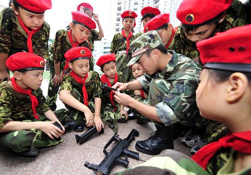 軍事教育進(jìn)校