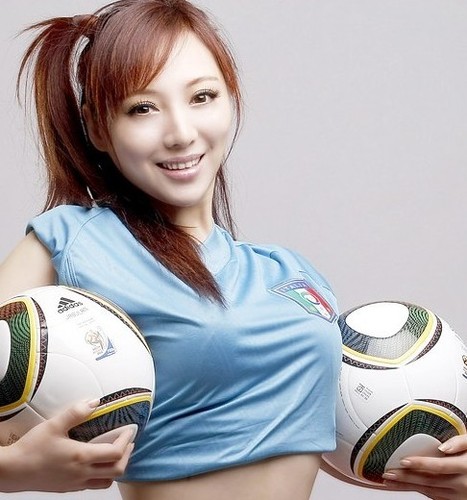 足球?qū)氊惐琅?#8220;解凍”