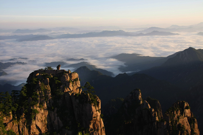 《轉(zhuǎn)型發(fā)展看黃山》特別報道