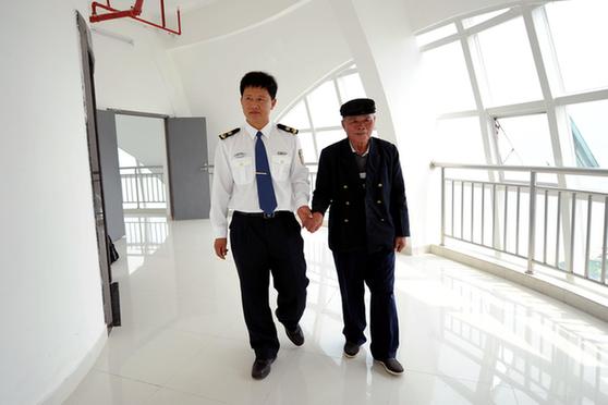 博鰲燈塔守望者：見證博鰲50年變遷