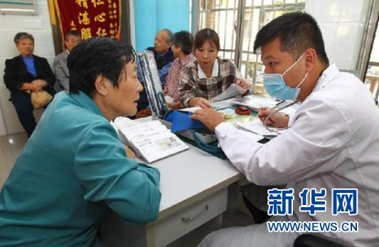 基層代表委員關(guān)注九大民生話題