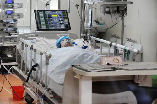 最美女教師：張麗莉舍身救學生 最美女教師感動網(wǎng)友