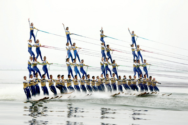 2012年藝術(shù)滑水吉尼斯世界紀錄挑戰(zhàn)賽精彩瞬間