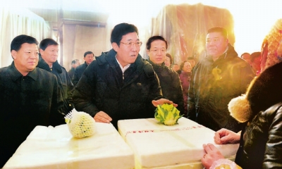 巴音朝魯：要特別關(guān)注解決好百姓“暖、供、安、救、付”問(wèn)題