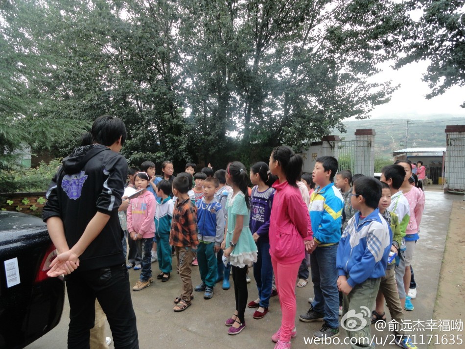 甘肅岷縣漳縣交界發(fā)生6.6級(jí)地震[組圖]