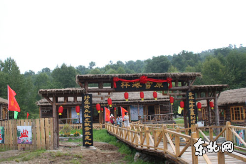 清涼生態(tài)游 助力森工林區(qū)旅游產(chǎn)業(yè)大發(fā)展