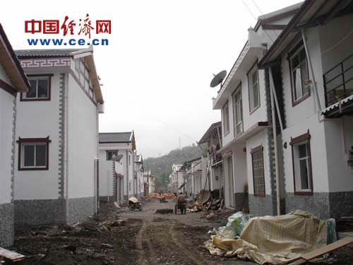 青島援建汶川紀實:為了北川人民安居樂業(yè)(圖)