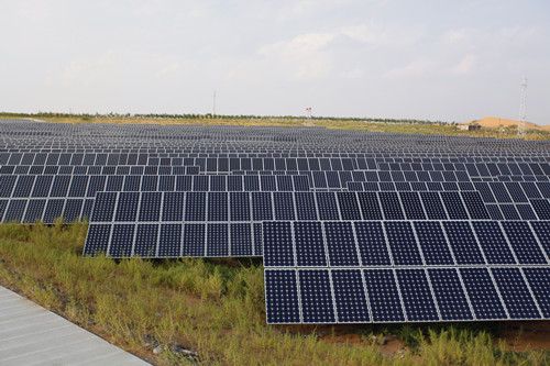中衛(wèi)沙漠光伏產(chǎn)業(yè)園