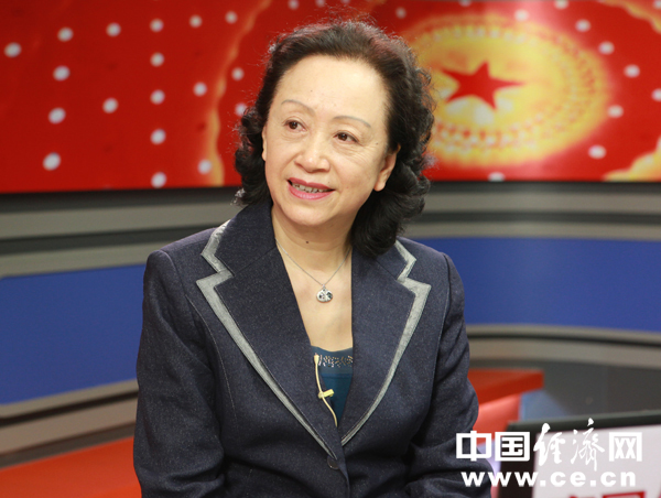 張抗抗：實體書店是城市文化地標 政府應(yīng)扶一把