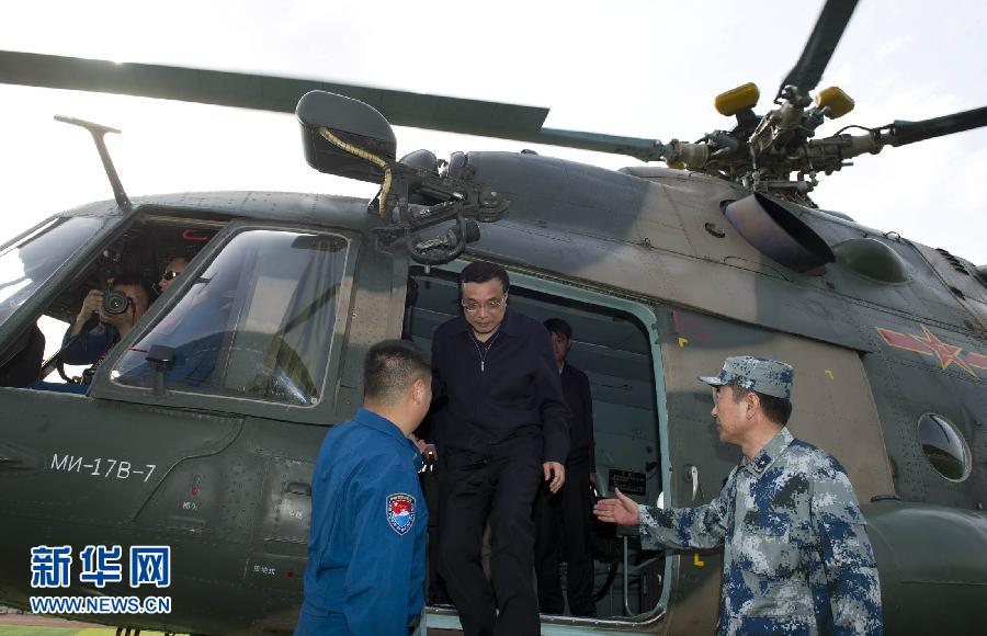 李克強(qiáng)在震區(qū)24小時(shí)的足跡