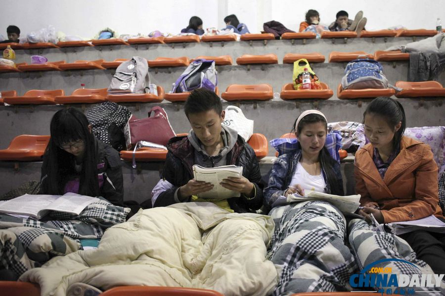 中國日報聚焦蘆山地震之 學生篇