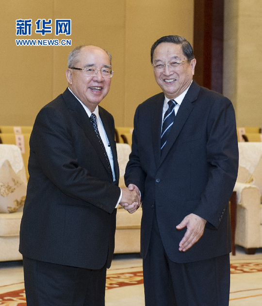 俞正聲表示，兩岸關(guān)系和平發(fā)展要拓展新局面、開(kāi)辟新前景