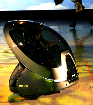 通用電動(dòng)聯(lián)網(wǎng)概念車上海全球首發(fā)