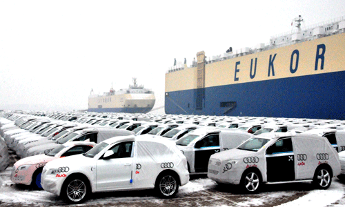 天津港環(huán)球滾裝碼頭凸現(xiàn)大滾裝發(fā)展強(qiáng)勢 首批2774輛外貿(mào)進(jìn)口商品車順利接卸下地