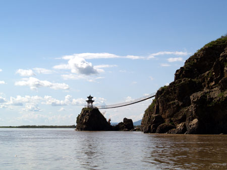 黑龍江省同江市推動(dòng)口岸經(jīng)濟(jì)強(qiáng)筋壯骨<BR>