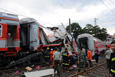 郴州火車站發(fā)生火車相撞事故已造成3人死亡 80多人受傷