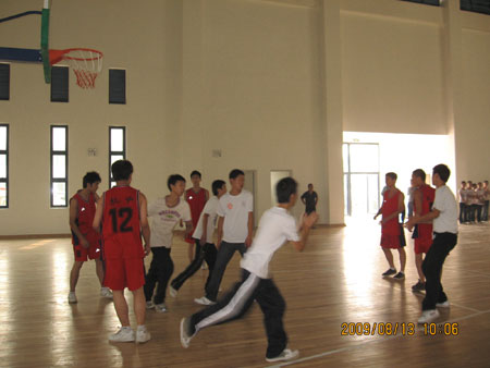 地震無(wú)情人有情 閩助災(zāi)區(qū)重建學(xué)堂