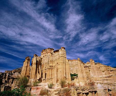 云南土林:天造奇觀