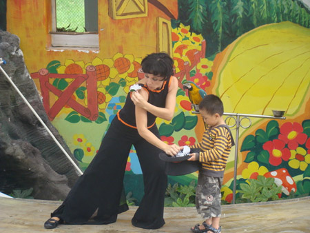 中秋節(jié)變身魔幻世界