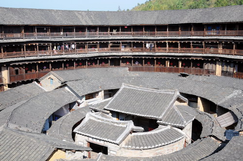 世界文化遺產(chǎn)永定土樓吸引大量海內(nèi)外游客