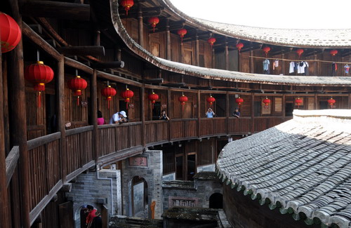 世界文化遺產(chǎn)永定土樓吸引大量海內(nèi)外游客