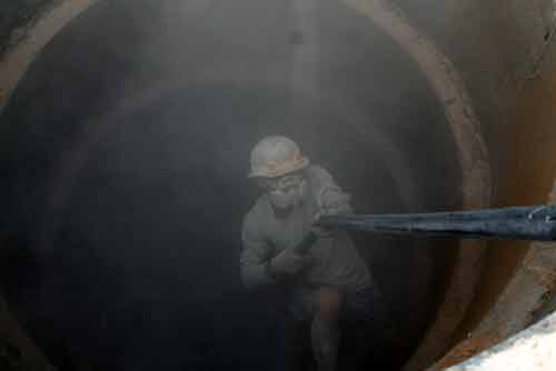 深圳百余名民工因無勞動(dòng)合同查職業(yè)病遭拒