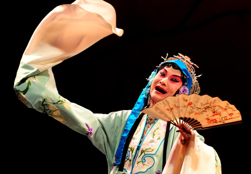 臺(tái)灣藝人中原獻(xiàn)演《李香君》