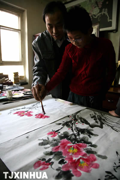 天津農(nóng)村有個免費國畫班