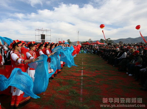 駐華使節(jié)云南歡度平安夜