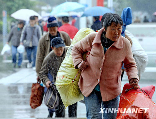 交通運(yùn)輸部稱已提前安排春運(yùn)運(yùn)力 不會一票難求