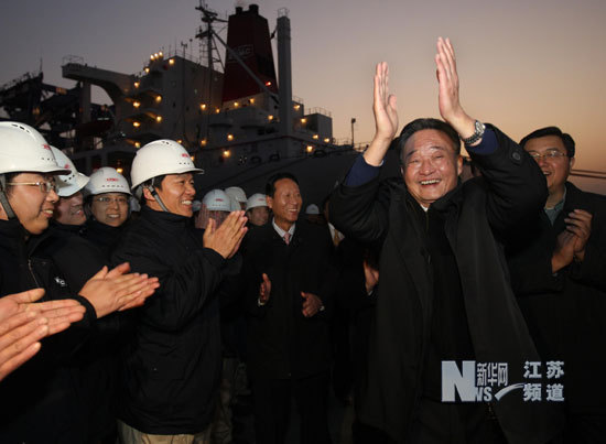 吳邦國(guó)在江蘇調(diào)研