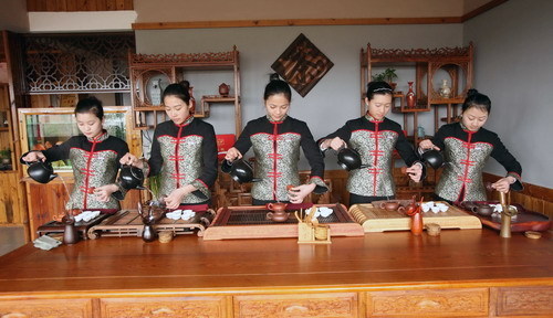 排練茶藝備戰(zhàn)世博