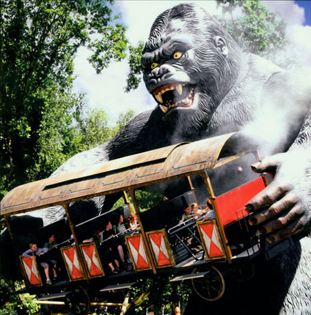 國內(nèi)首臺大型游樂項目《金剛》落戶恐龍園