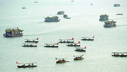 花1塊錢，能否坐上西湖擺渡船