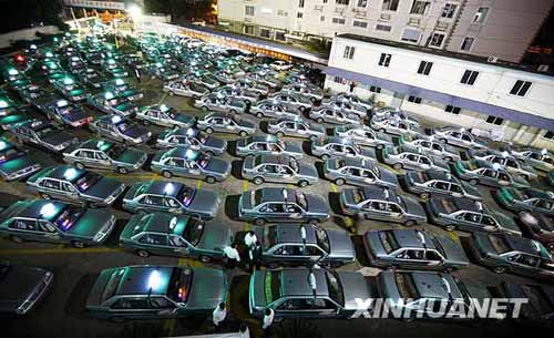 中央財政將對出租車等實行油補 6月底前撥付