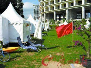 春節(jié)三亞旅游價(jià)格高燒 帳篷過夜近千元