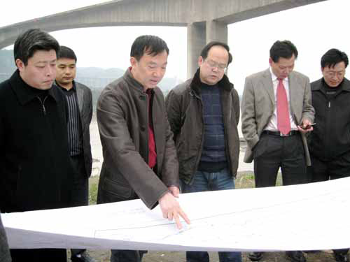 打造經(jīng)濟(jì)強(qiáng)縣 促進(jìn)民生工程