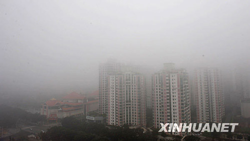 大霧持續(xù)籠罩海南北部